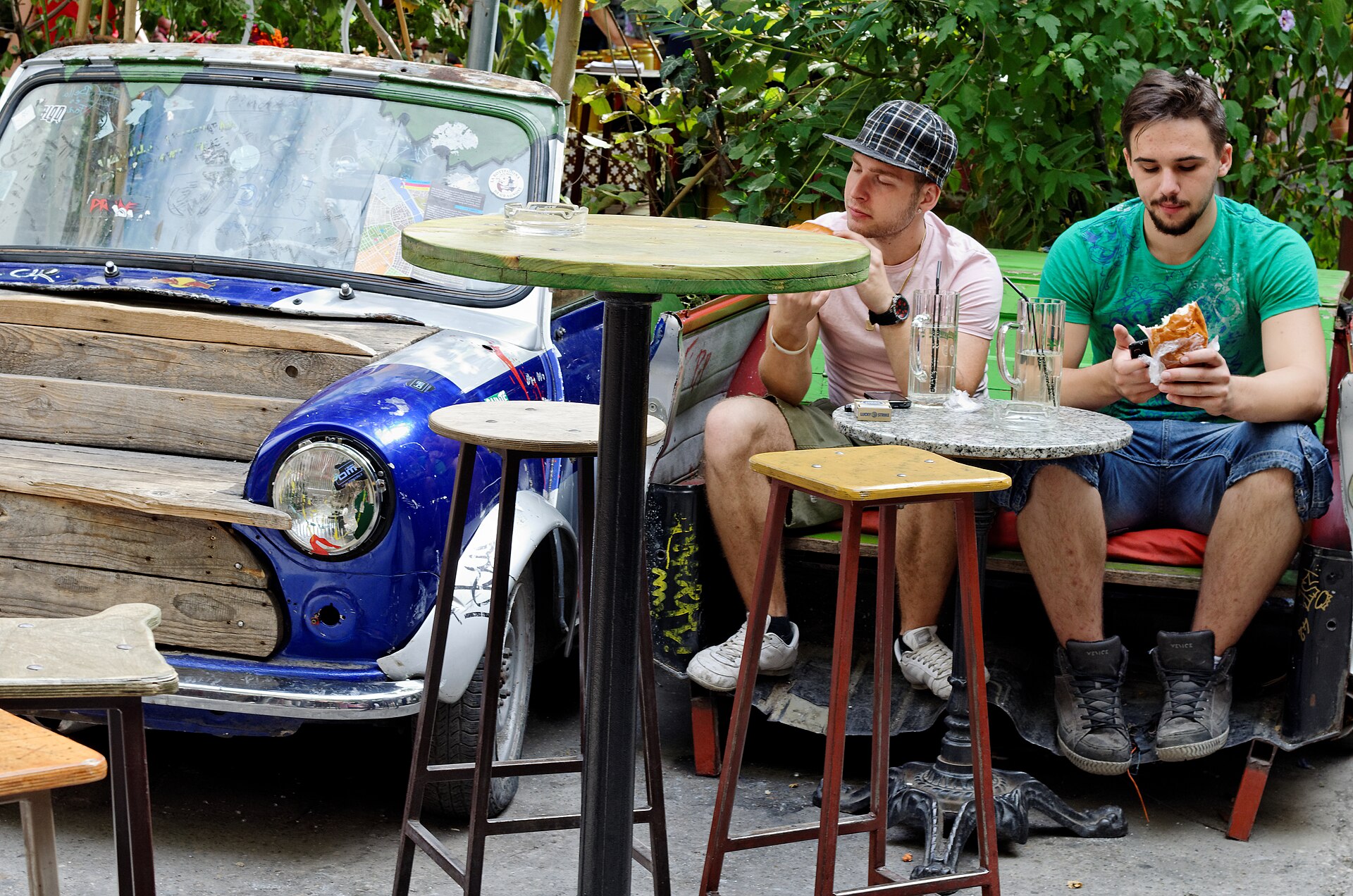 Ruinbaren Szimpla Kert i judiska kvarteren